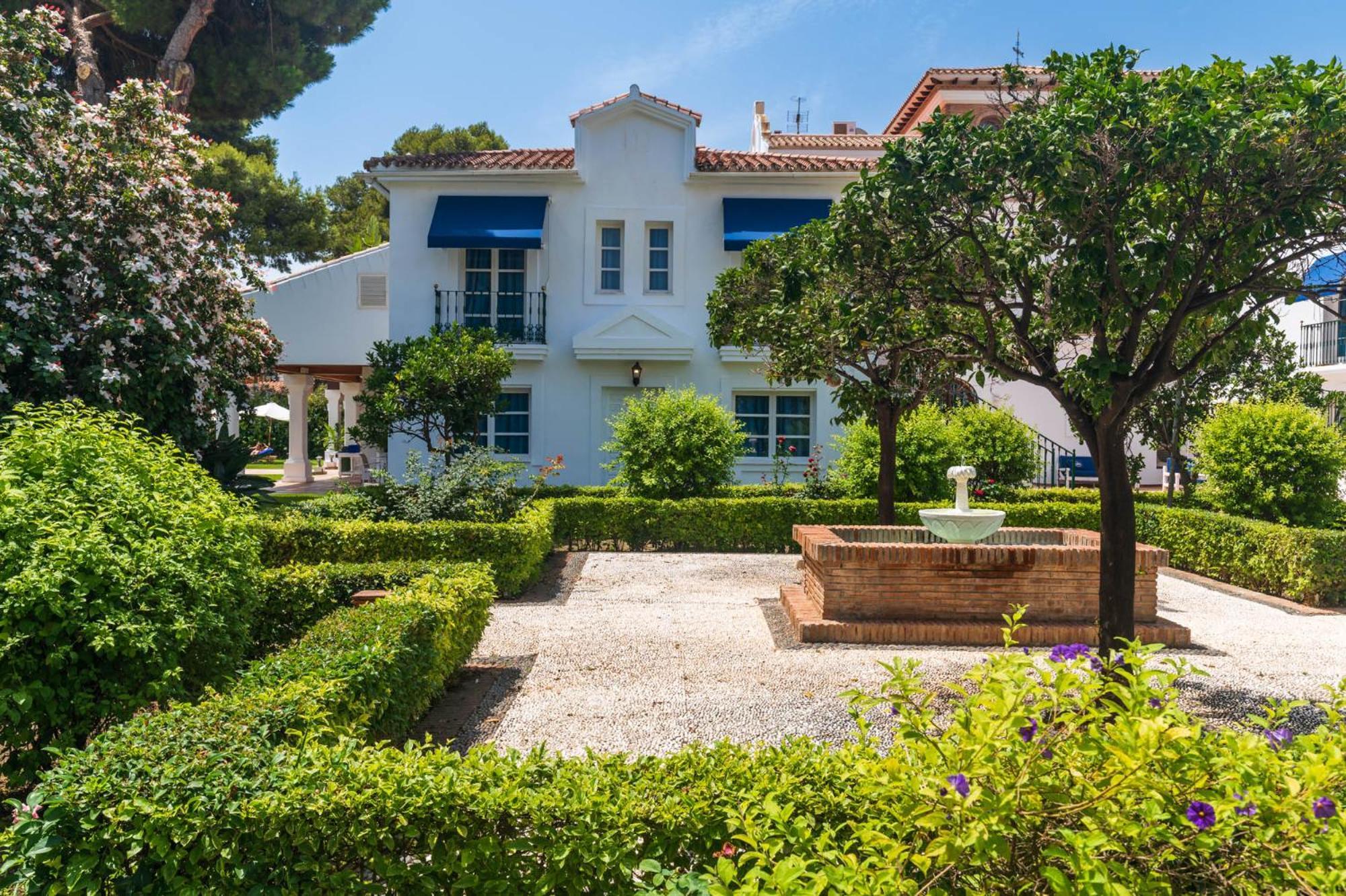 Holiday home 18 Suits Chalet Puerto Banus Marbella