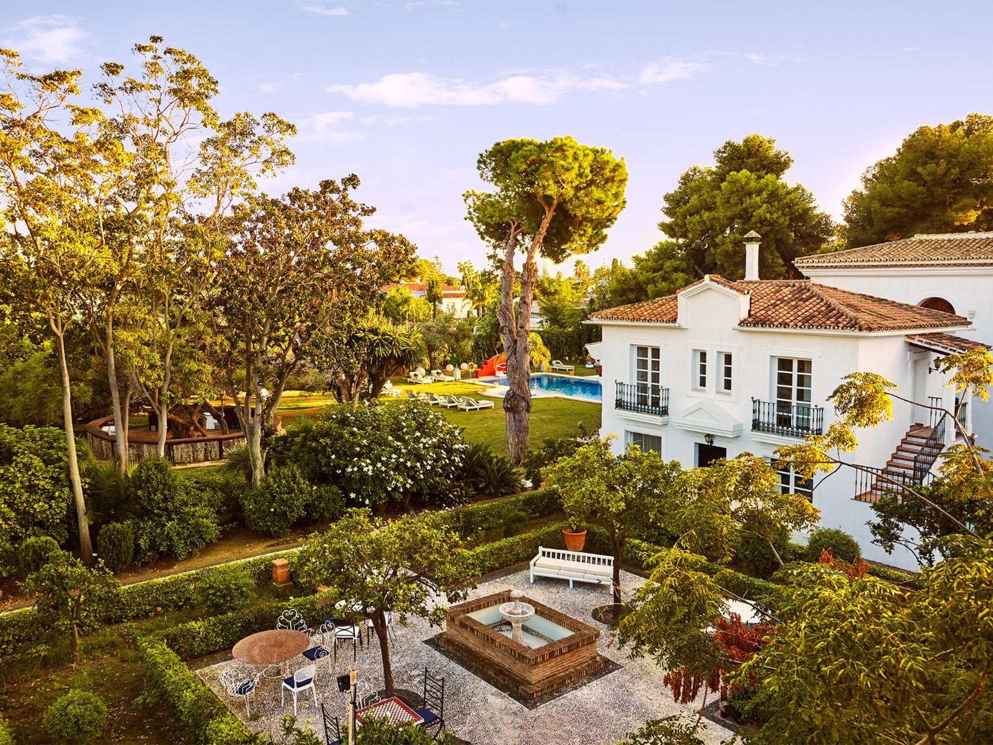 18 Suits Chalet Puerto Banus Holiday home *